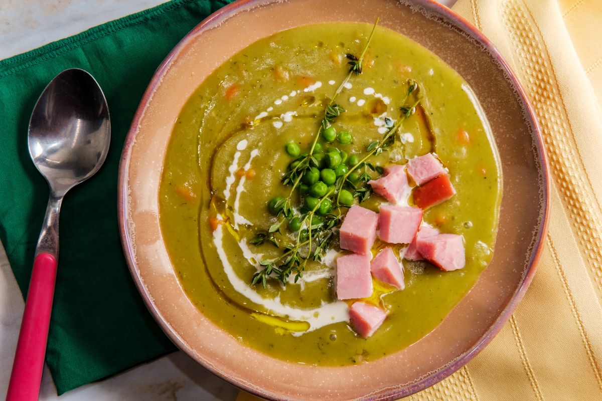 Delicious And Easy Slow Cooker Split Pea Soup With Ham – A Delightful Leftover Ham Soup
